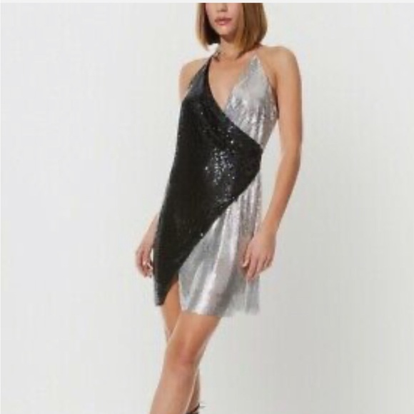 Alice + Olivia Dresses & Skirts - Alice and Olivia brand new chain metal dress! With tags. Size 6.